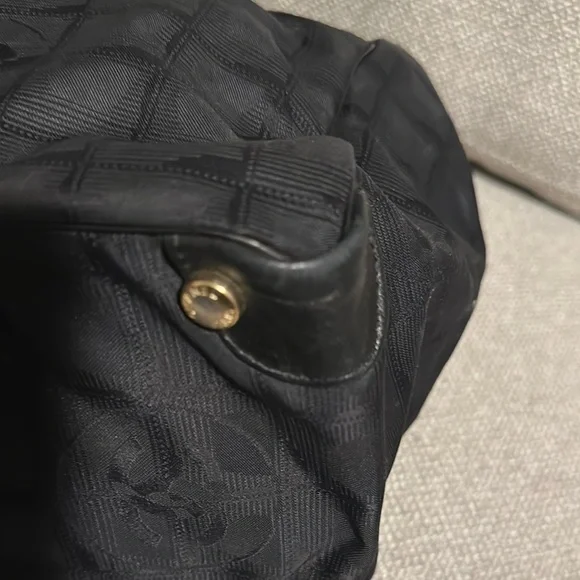 CHANEL Black Quilted Logo Travel Line Y2K Tote Bag - Picture 10 of 16